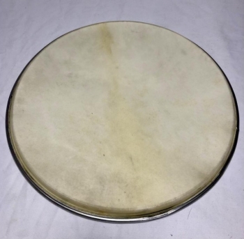 Peau animale sur cerclage m�tallique 15