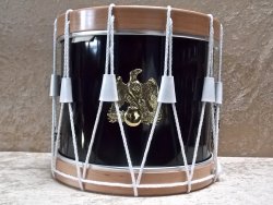 Aigle bronze verni pour f�t de tambour