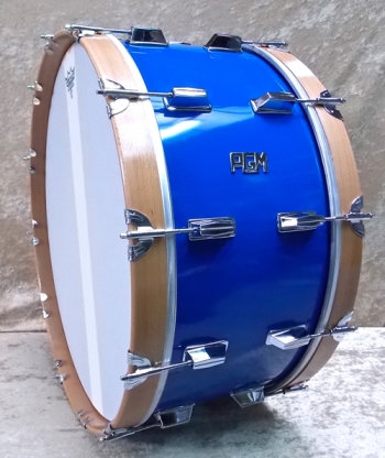 Grosse Caisse fibres de verre - 26'' � coquilles - 66x35cm