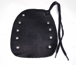 Poign�e de clairon en peau � velcro ou lacet